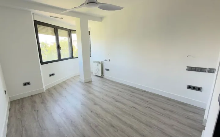 Piso en Calle de Arroyofresno - Foto 18