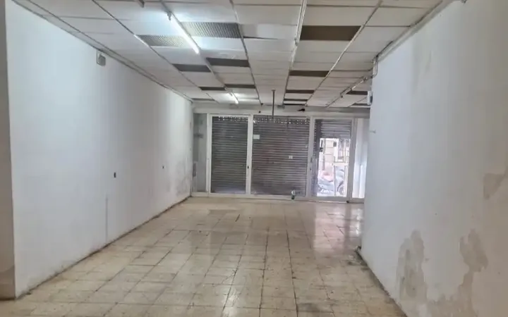 Local comercial en  Carrer de Sugranyes 1 - Foto 4