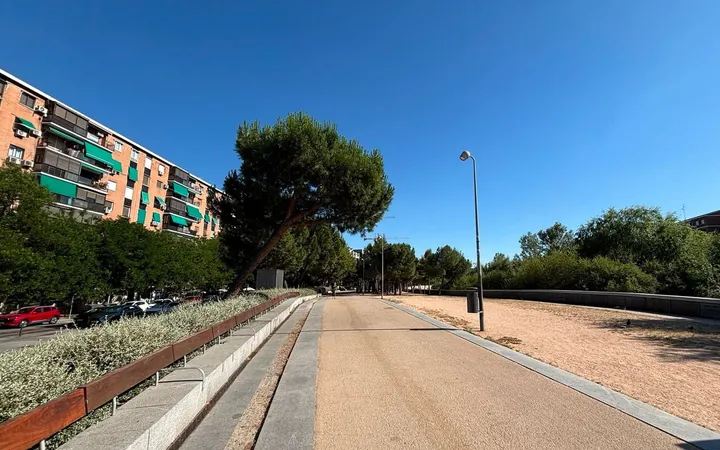 Piso en Calle de Linneo, 32 - Foto 2
