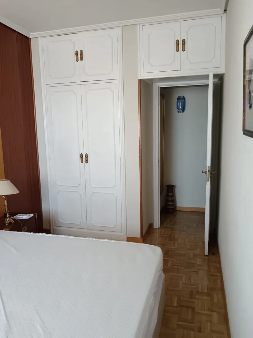 Piso en Calle de Villamanín, 48, Lucero - Foto 3