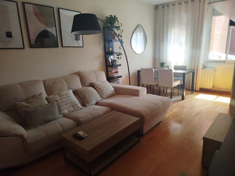 Piso en calle de Viladomat, 215 - Foto 2