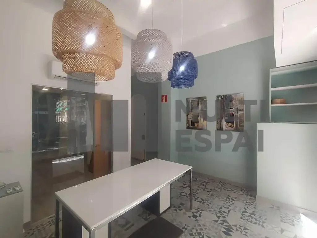 Local comercial en  Carrer de Còrsega - Foto 3