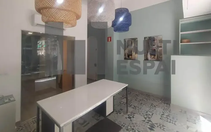 Local comercial en  Carrer de Còrsega - Foto 3