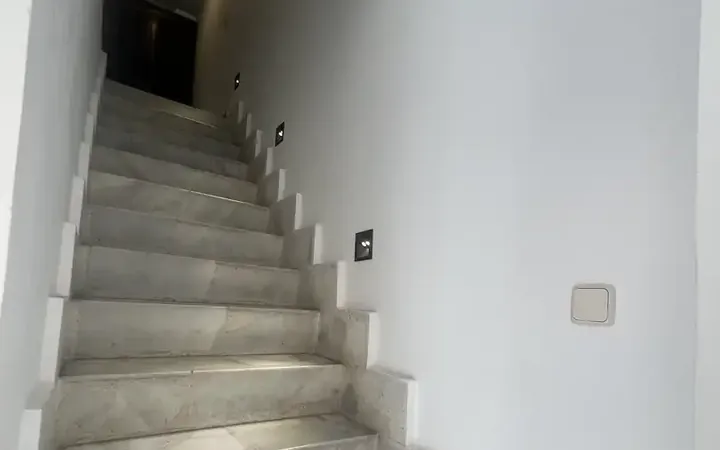 Piso en  Plaza Virgen del Romero 7 - Foto 3