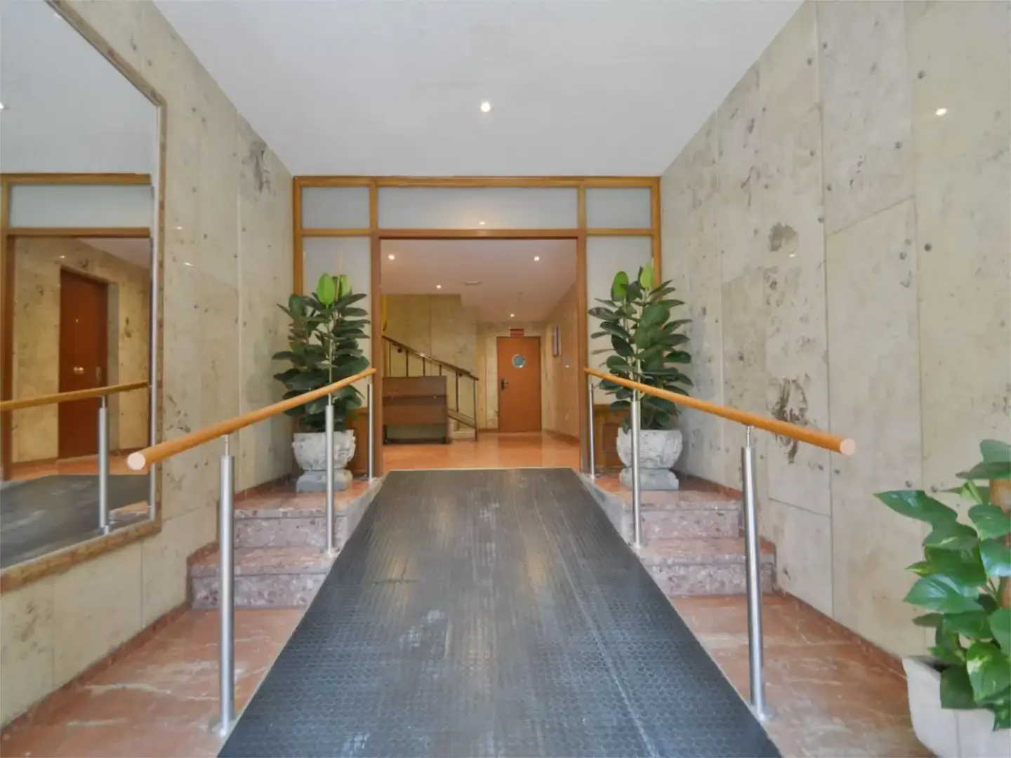 Piso en  Plaza de la Carolina 8 - Foto 3