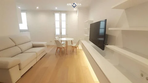 Piso en  Carrer de Sant Pere Més Alt 38 - Foto 1