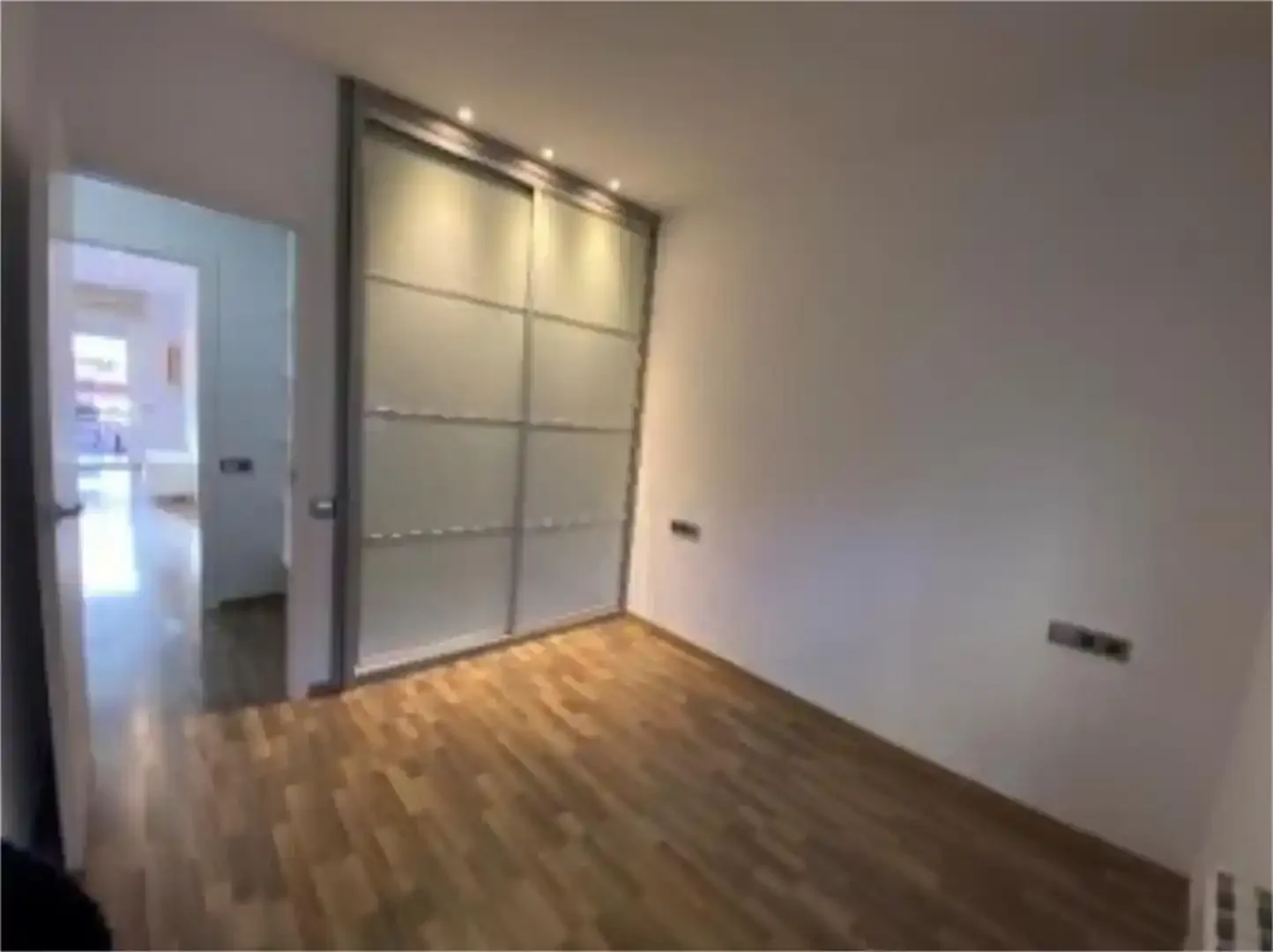 Piso en  Carrer de Déu i Mata 142 - Foto 16