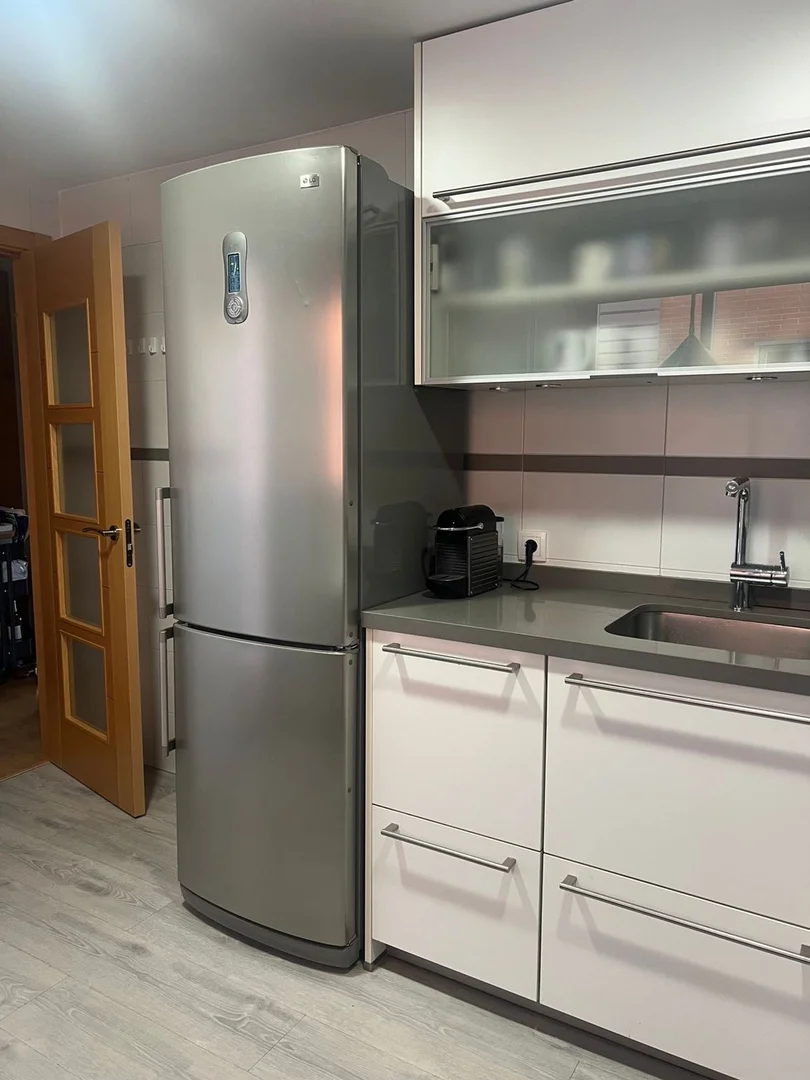 Piso en calle del Monasterio de Sobrado, 6 - Foto 4