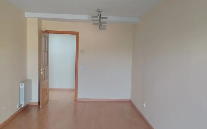 Piso en Calle de San Cipriano, 67, Valdebernardo - Valderrivas - Foto 5