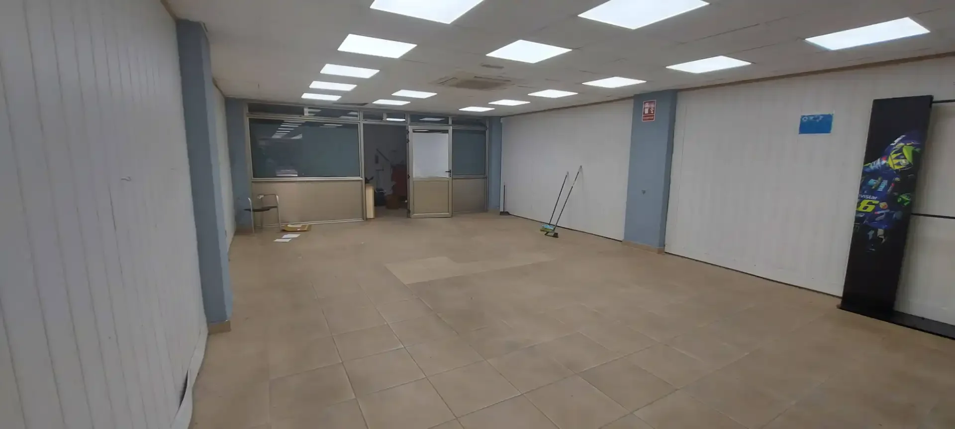 Local comercial en  Carrer de las Navas de Tolosa 303 - Foto 13
