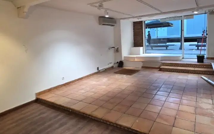 Local comercial en  Carrer de Sant Pere Més Alt 64 - Foto 6