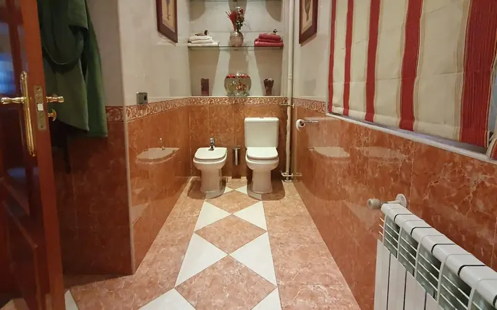 Piso en  Avenida de la Reina Victoria 19 - Foto 12