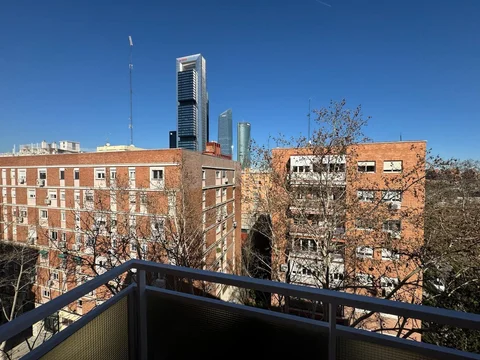 Alquiler de piso en Calle de Mauricio Ravel, 29 - Foto 3