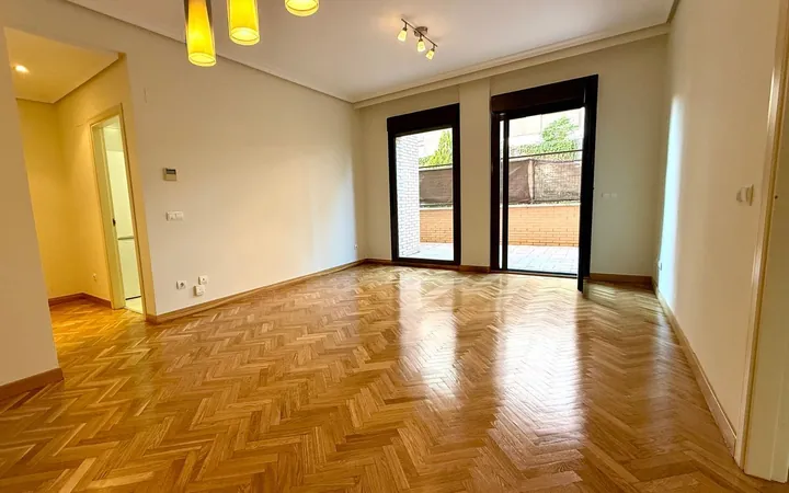 Piso en Calle de Ana de Austria, 13, Sanchinarro - Foto 1