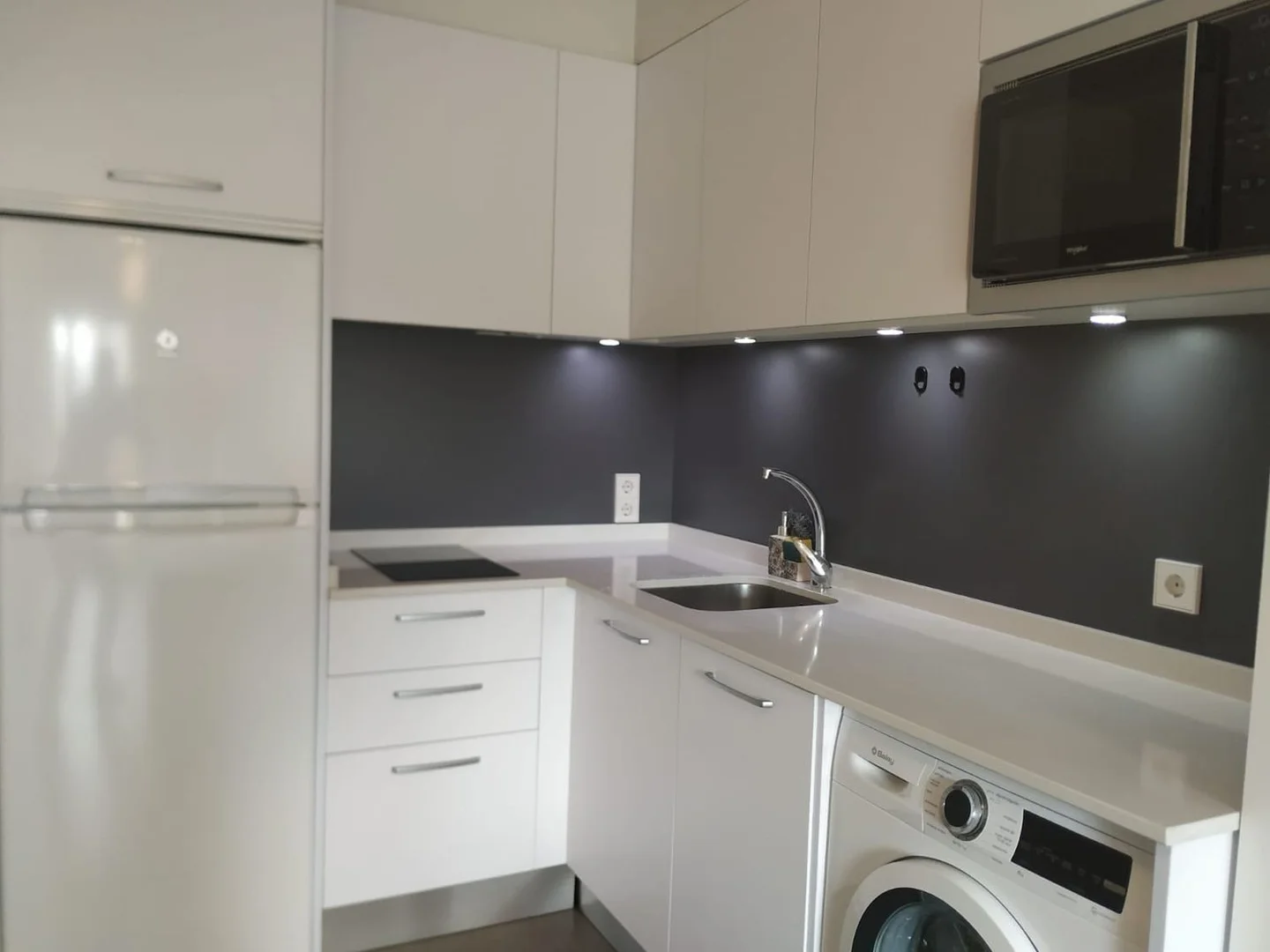 Estudio en calle de Puente la Reina, 39 - Foto 4