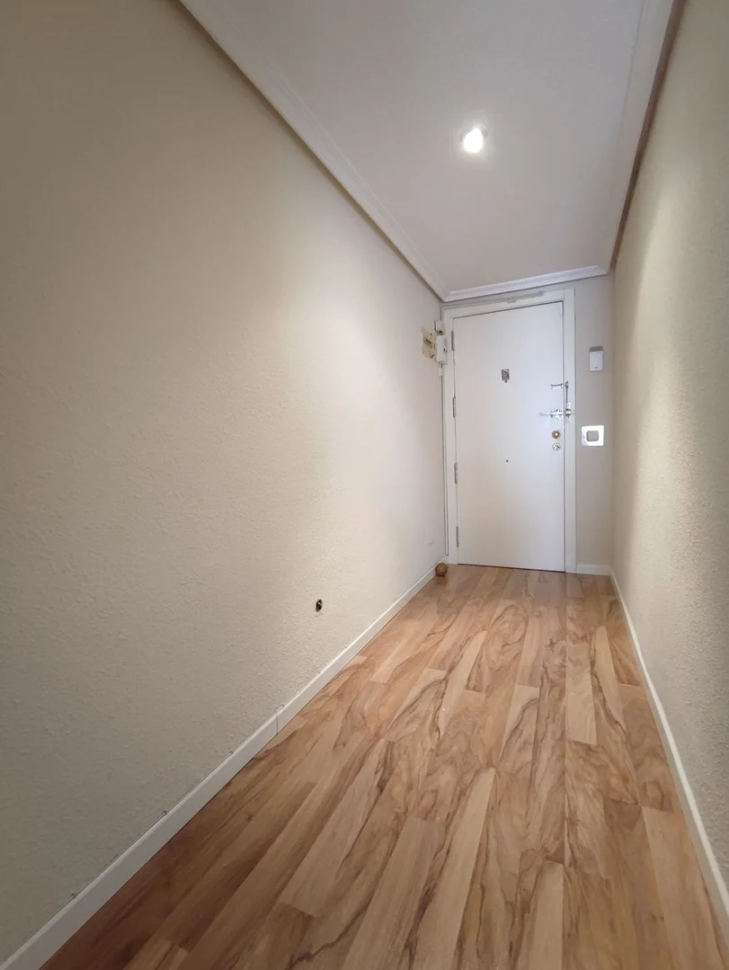 Piso en calle de Poza de la Sal, 10 - Foto 2