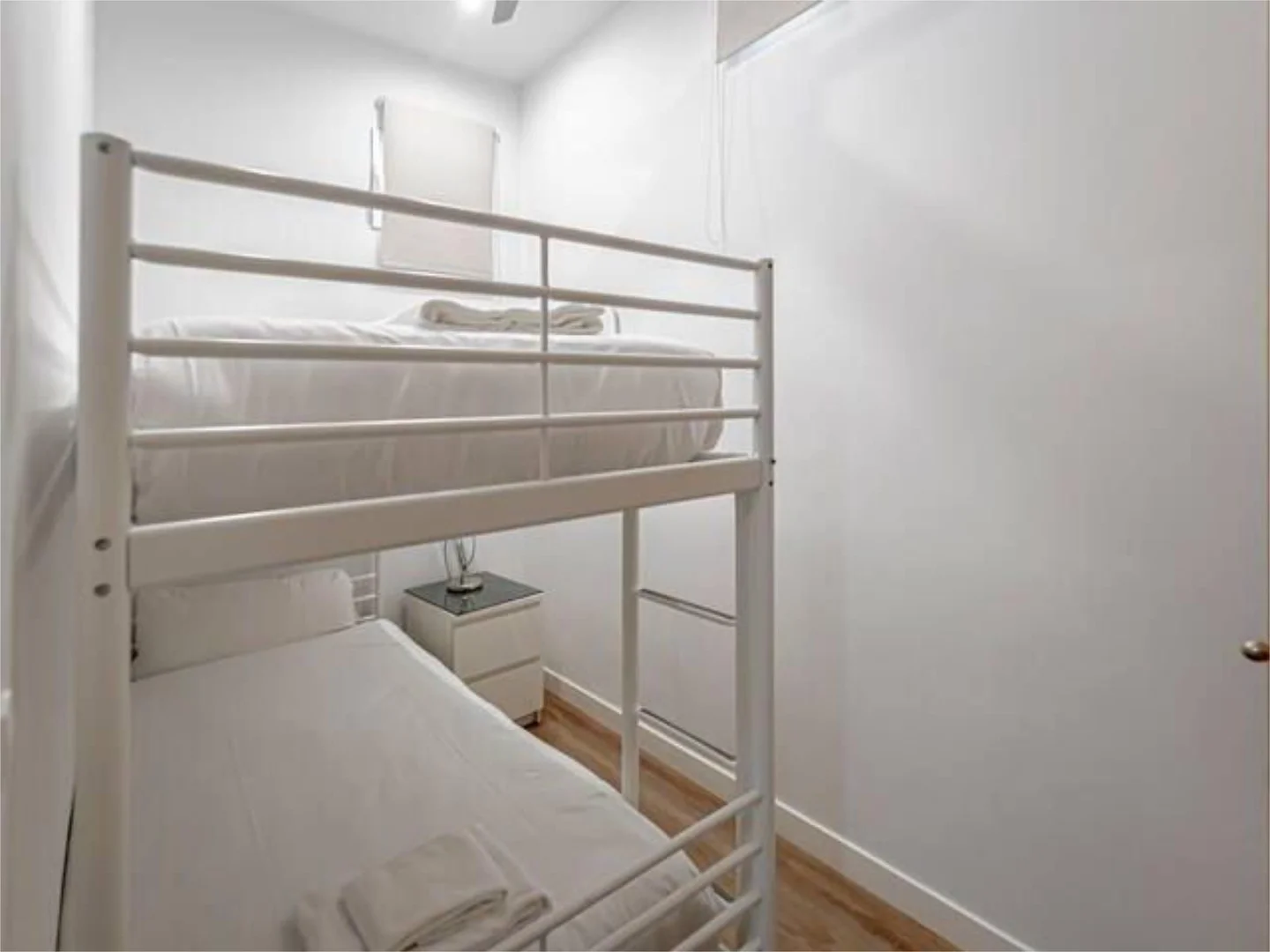 Piso en  Calle del Amparo 9 - Foto 13