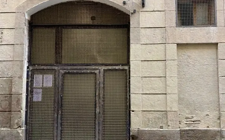 Local comercial en  Carrer de la Riereta 1.B - Foto 1