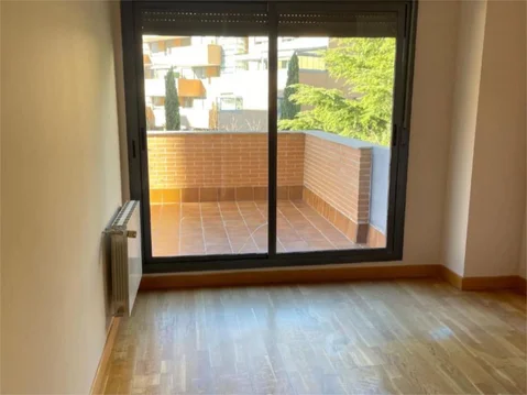 Piso en  Calle de Portomarín 11 - Foto 7