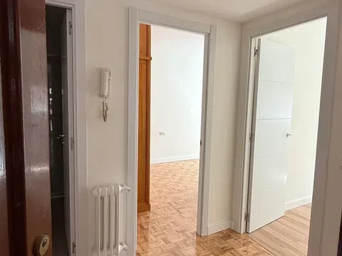 Piso en calle de Eugenio Zubía, 15 - Foto 2