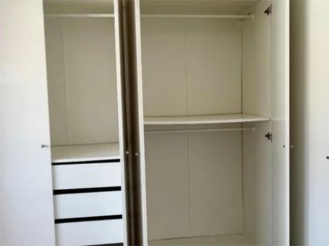 Piso en  Calle de César González Ruano 19 - Foto 4