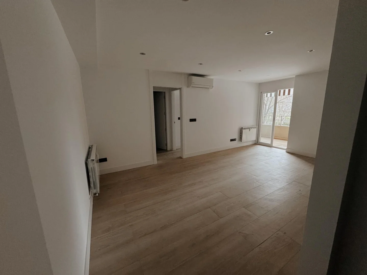 Piso en  Calle de Pedro Rico 27 - Foto 4