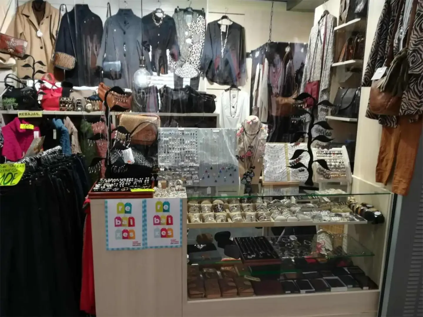 Local comercial en  Carrer del Comte d'Urgell 1 - Foto 6