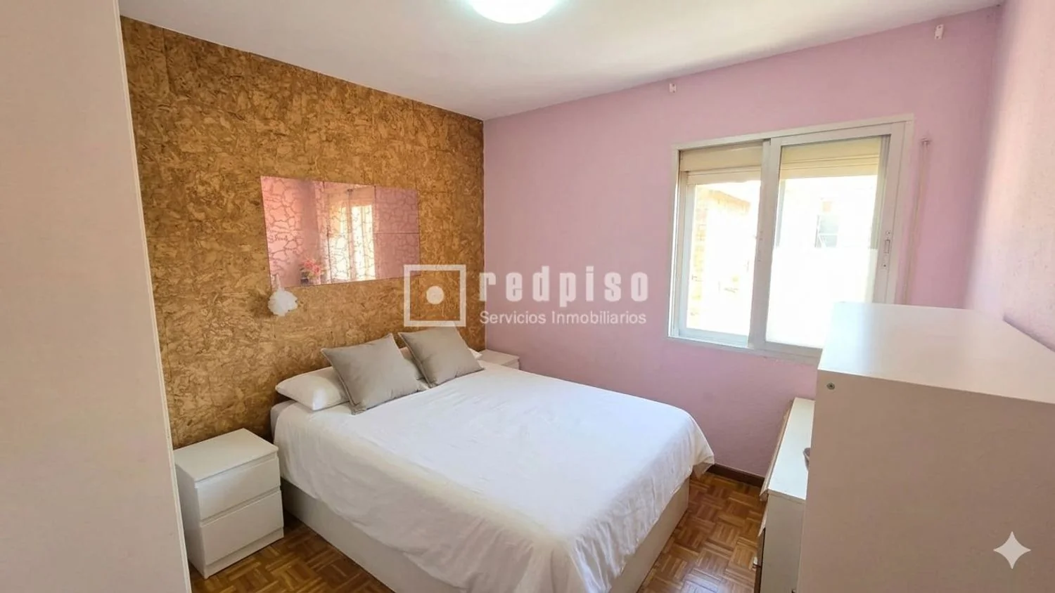 Piso en Pinar del Rey - Foto 5