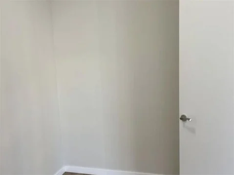 Piso en  Carrer de la Mare de Déu de Port 281 - Foto 4