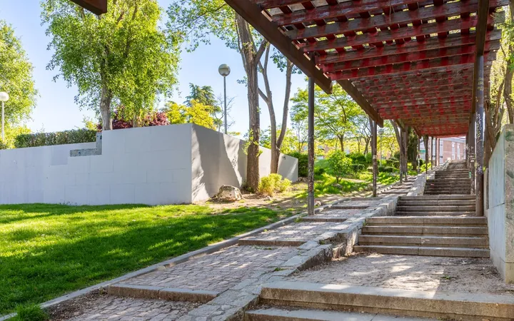Chalet adosado en Calle de Julio Montero s/n, Tres Olivos - Valverde - Foto 15