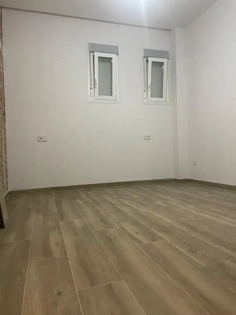 Piso en  Calle de Aguilafuente 37 - Foto 5