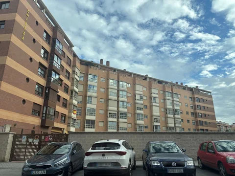 Piso en calle Nanclares de Oca, 22 - Foto 1