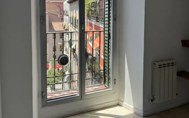 Piso en Plaza de Carlos Cambronero, 4 - Foto 3