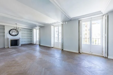 Piso en calle del Monte Esquinza - Foto 2