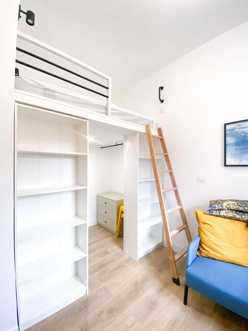 Estudio en calle de la Reina Mercedes, 6 - Foto 9