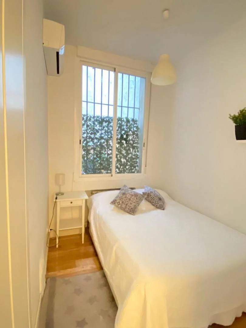 Piso en  Calle de Campomanes 9 - Foto 5