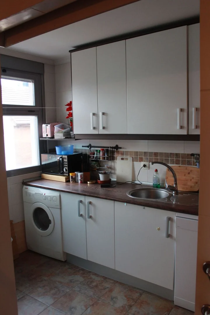 Piso en Barrio Tres Olivos - Valverde - Foto 5