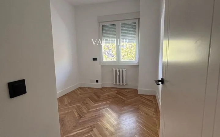 Piso en Calle de Orense - Foto 10