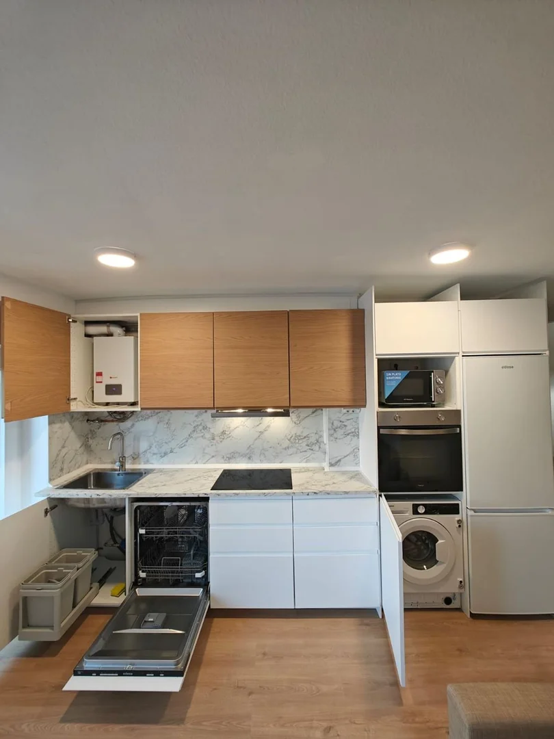 Piso en calle del Lago Constanza, 64 - Foto 6