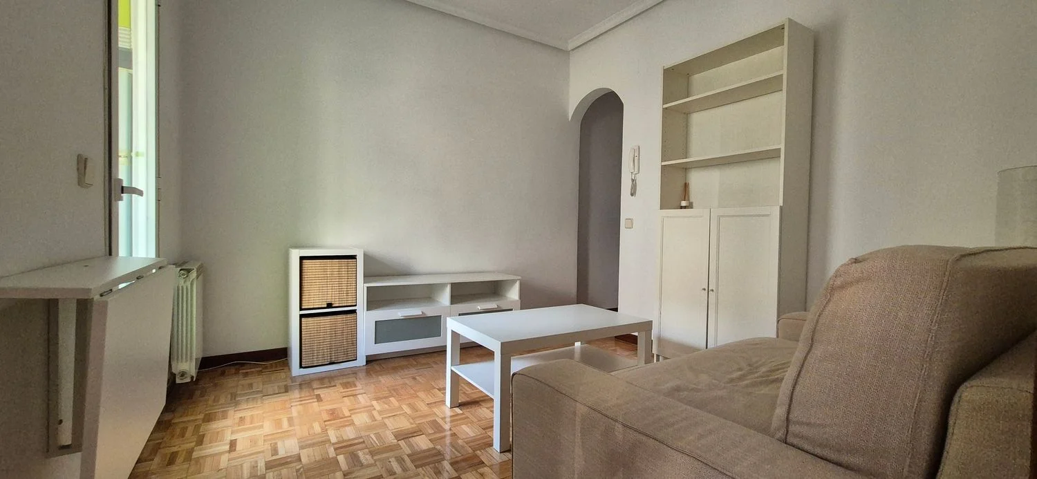 Piso en calle de Ercilla, 7 - Foto 2