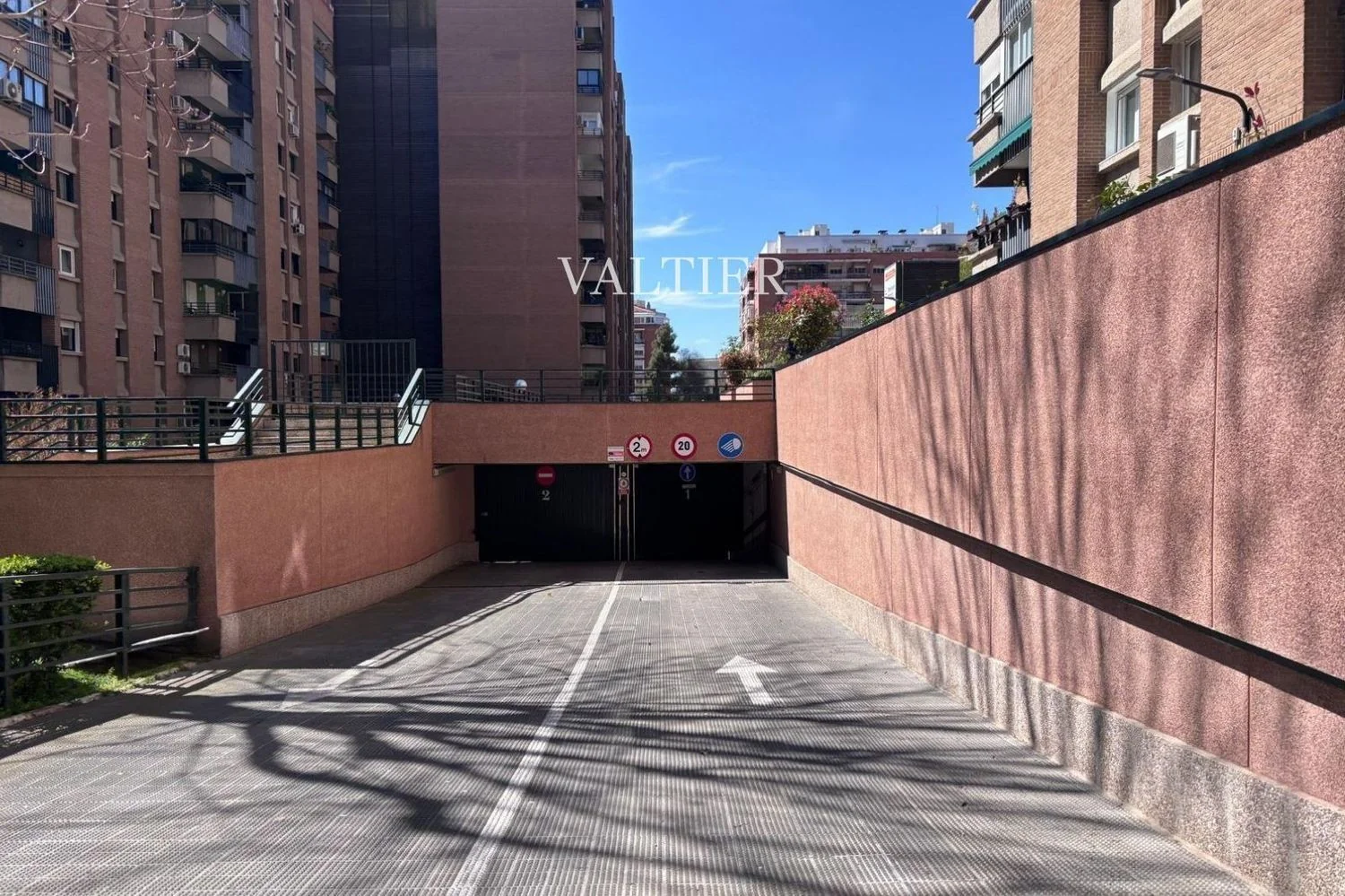 Piso en Calle del Poeta Esteban de Villegas - Foto 9
