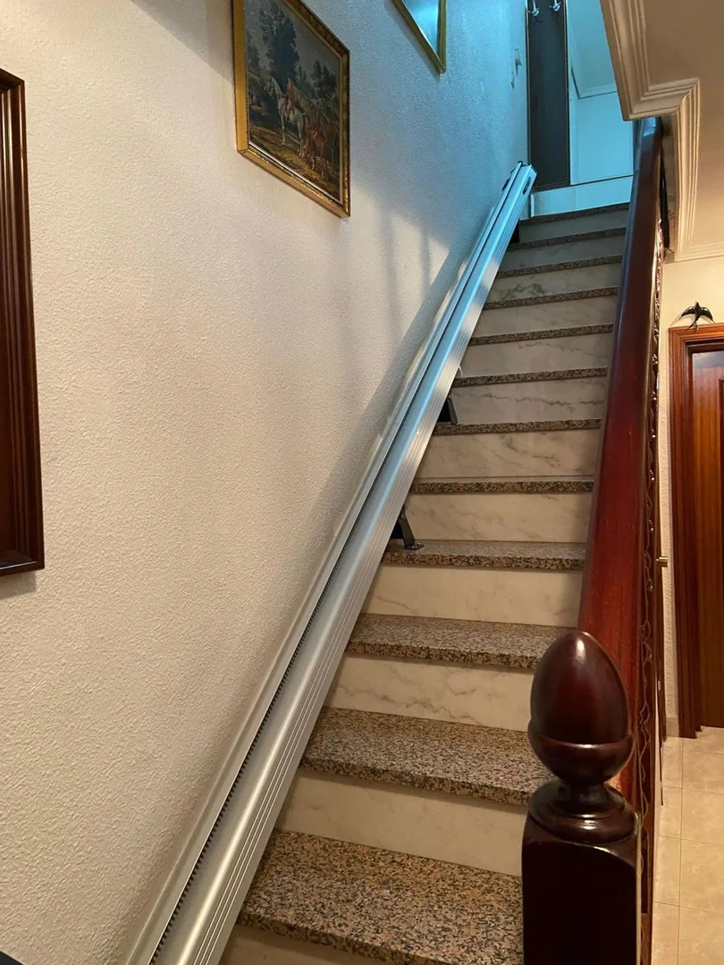 Chalet adosado en Barrio Orcasitas - Foto 7