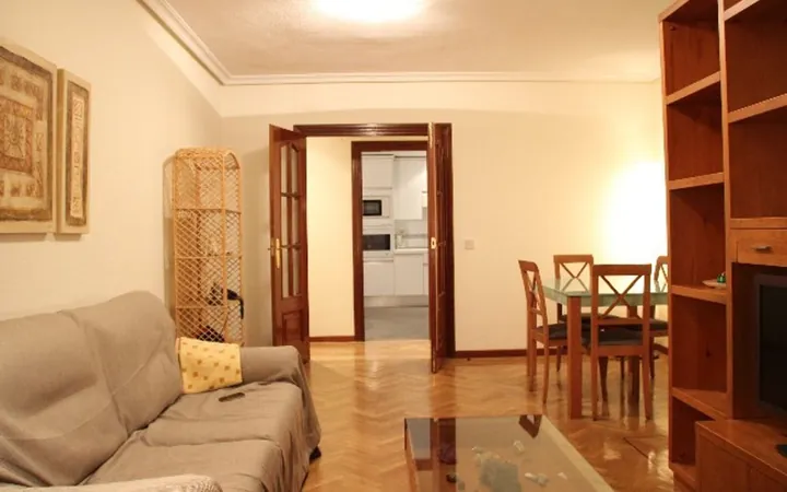 Piso en Avenida Ciudad de Barcelona, 218, Adelfas - Foto 1