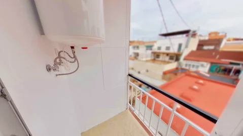 Piso en Barrio Zofío - Foto 5