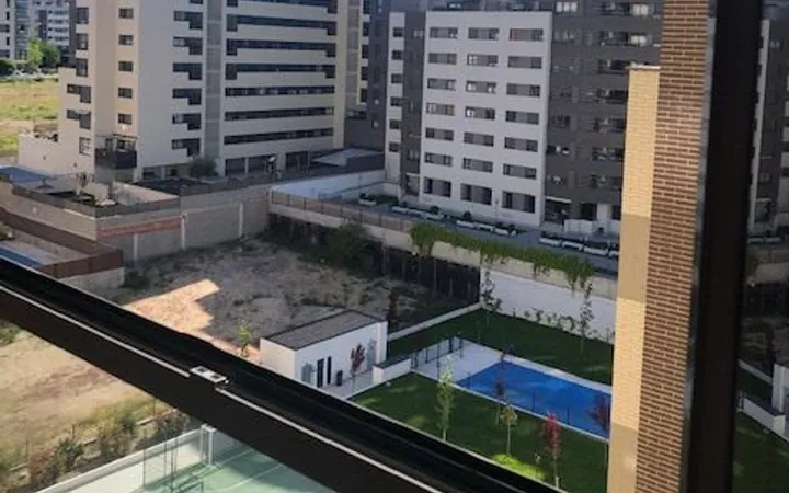 Piso en Calle de César Cort Botí, Valdebebas - Valdefuentes - Foto 1