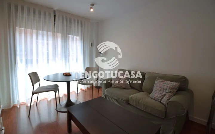 Piso en Calle de Ulises - Foto 3
