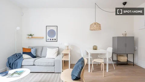 Estudio en Calle de Sant Bertran, El Raval - Foto 3