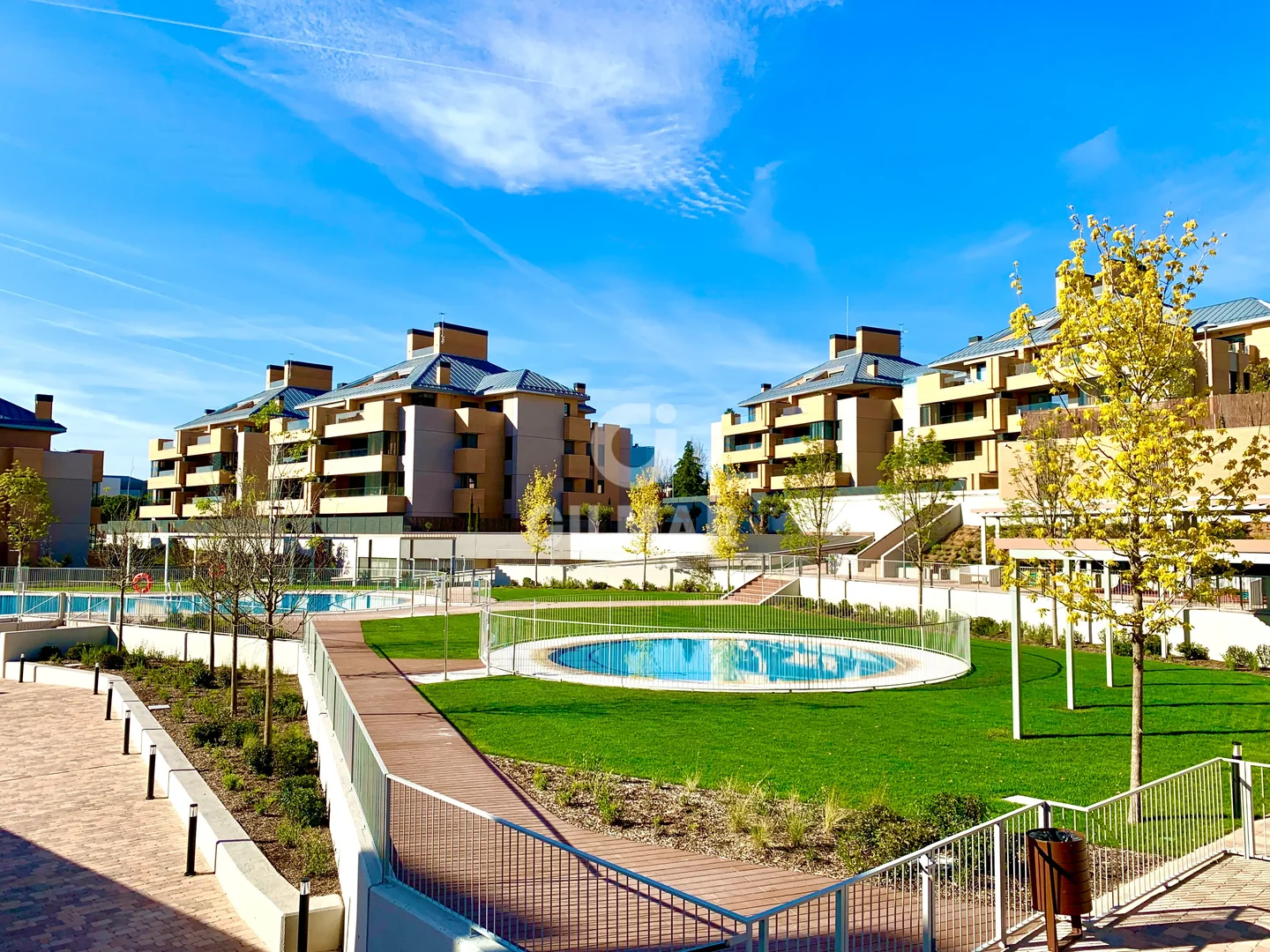 Bajo en Majadahonda, Madrid - Foto 19
