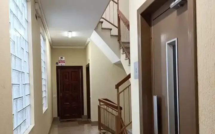 Piso en  Avinguda de la Mare de Déu de Montserrat 153 - Foto 8