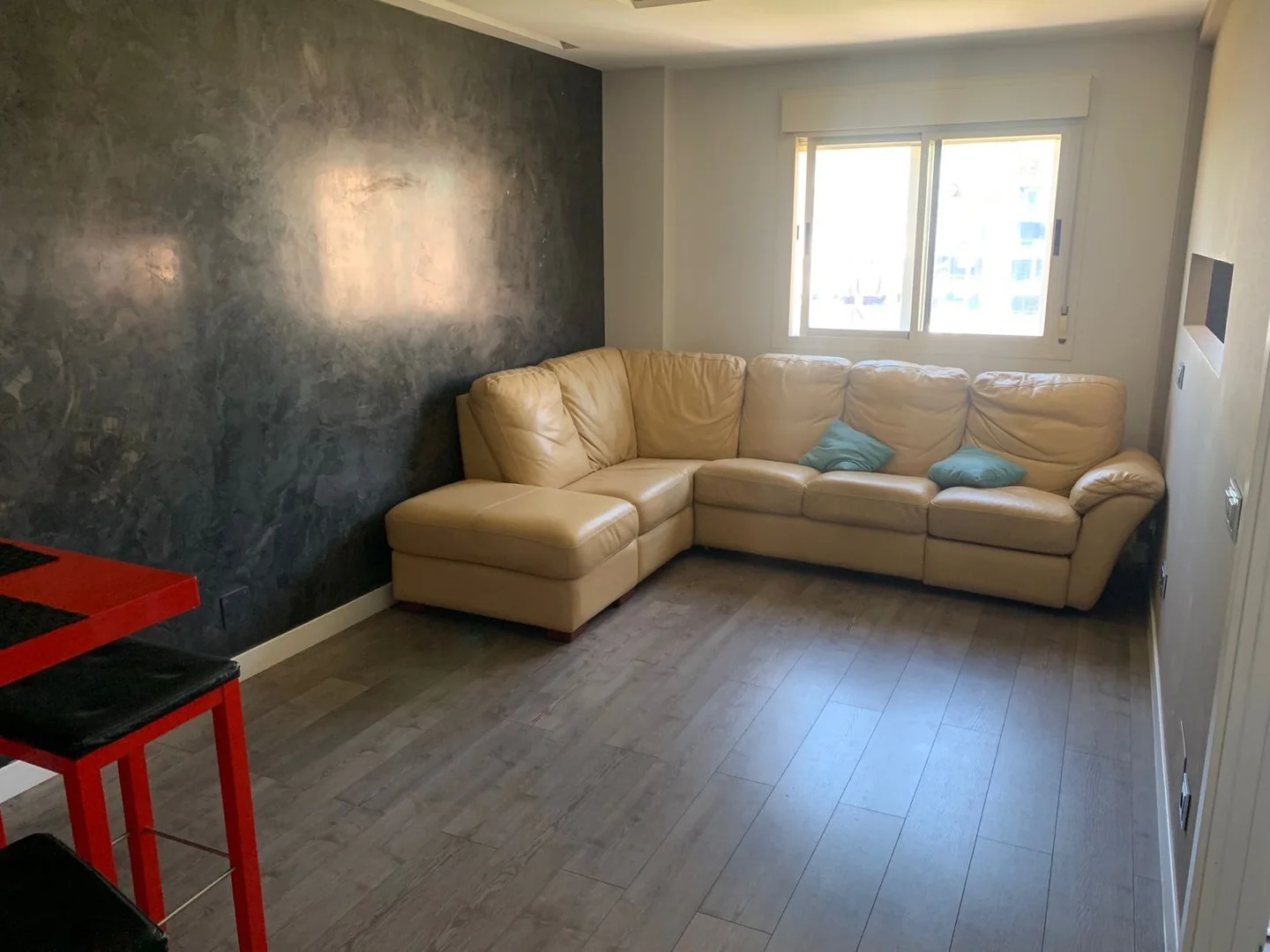 Piso en Barrio Valdeacederas - Foto 1